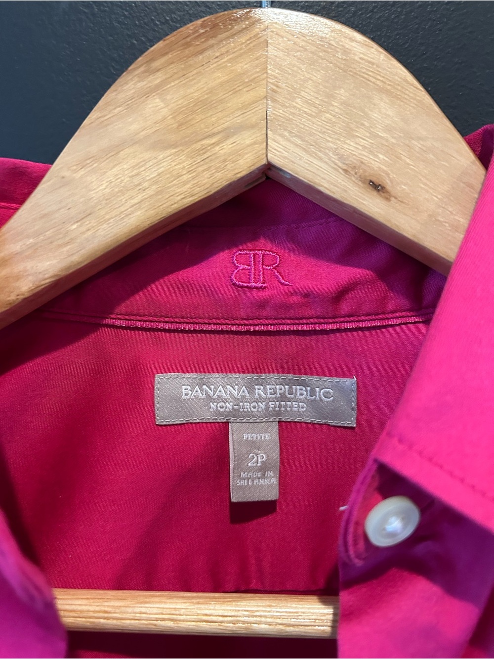 Banana Republic Fuchsia Collared Shirt - Picture 2 of 7
